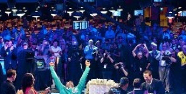 2012WSOP EV55 Esfandiariwinner1 213x300