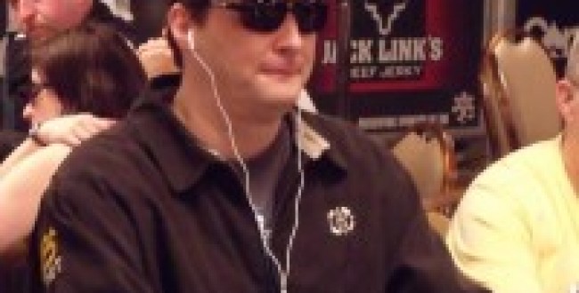 Phil Hellmuth2 200x300