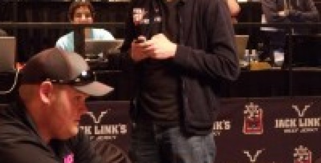 Tom Dwan Texting 200x300