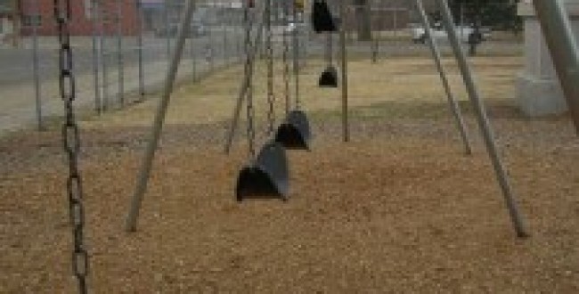 swings 225x300