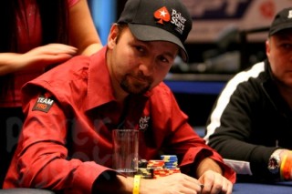 how to play 5 card stud