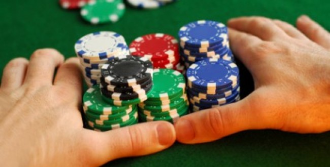 Aggressive Poker 430x287