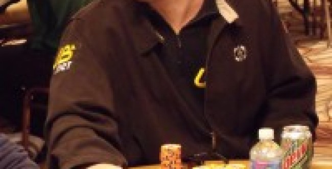 Hellmuth Chases 12th 200x300