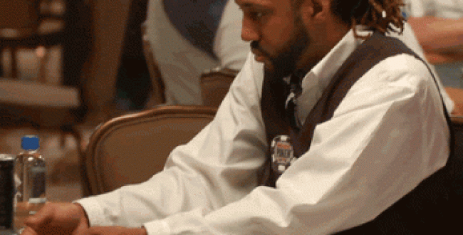 Poker Dealer 348x300